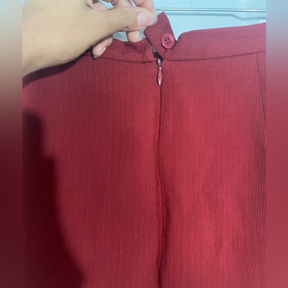 Alex Garfield red mini skirt - Picture 6 of 7